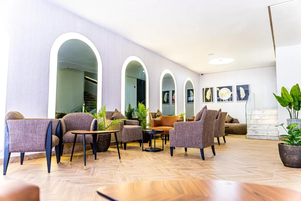 Hotel Les Ambassadeurs — photo 10