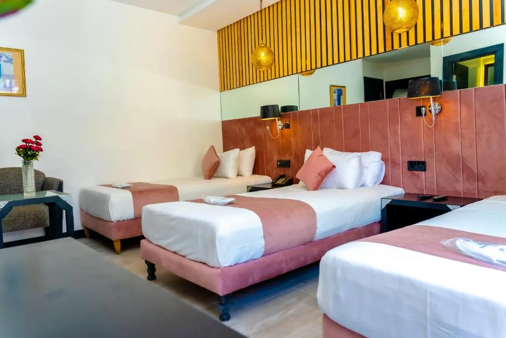 Hotel Les Ambassadeurs — photo 15